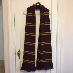Harry Potter Gryffindor scarf
